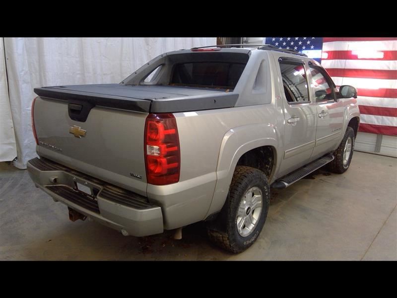 AVALNCH15 2009 Headrest 303456