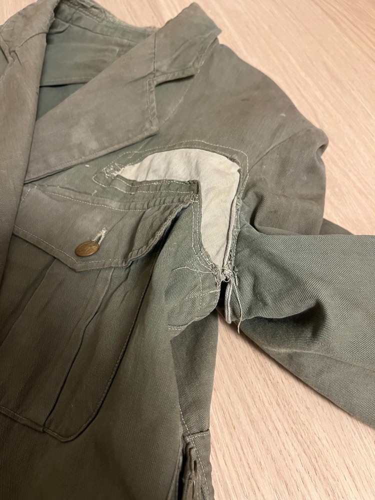 ORIGINAL WW2 JAPANESE NAVAL LANDING FORCE 3 BUTTON JACKET!!
