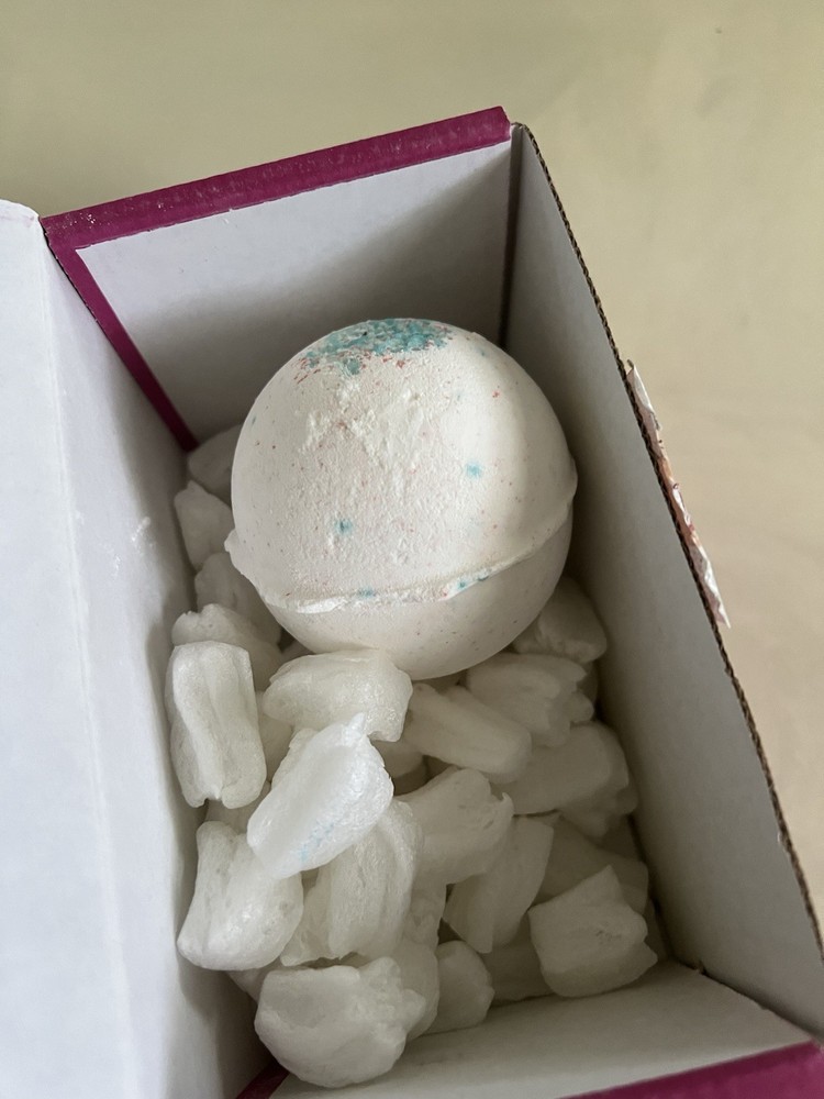 Lush Bath Bomb Sakura