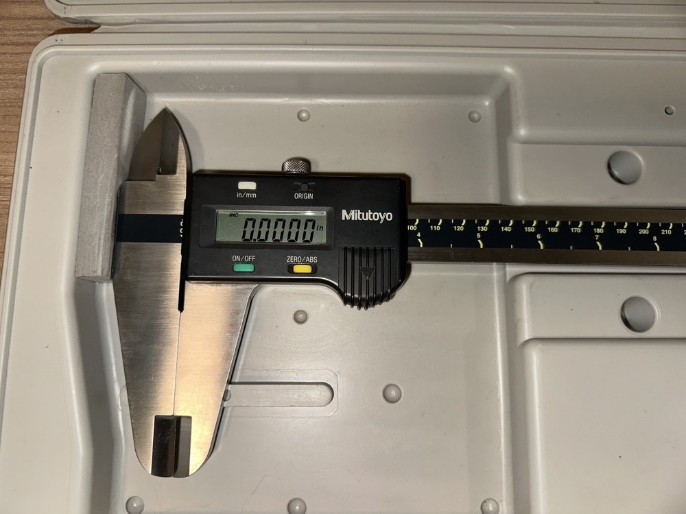 Mitutoyo 500-505-10 0-18" Absolute Digimatic Caliper