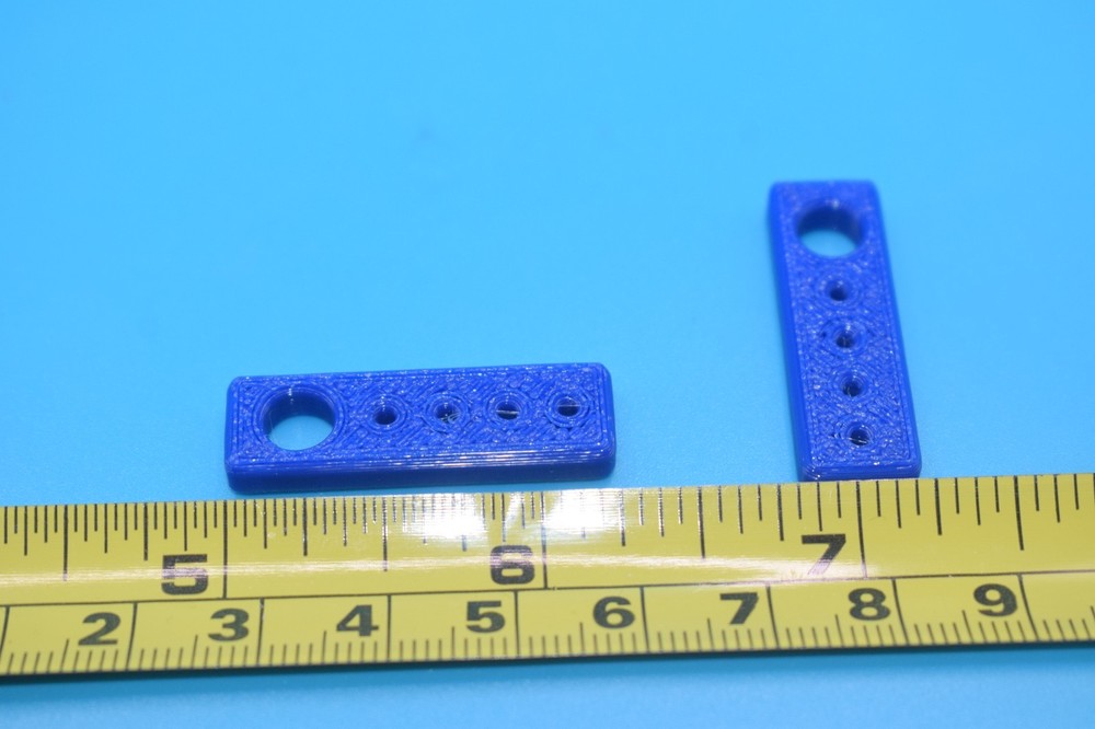 4-Pack - Mini Dipole Antenna Wire Insulators - Lightweight & Mutli-Hole