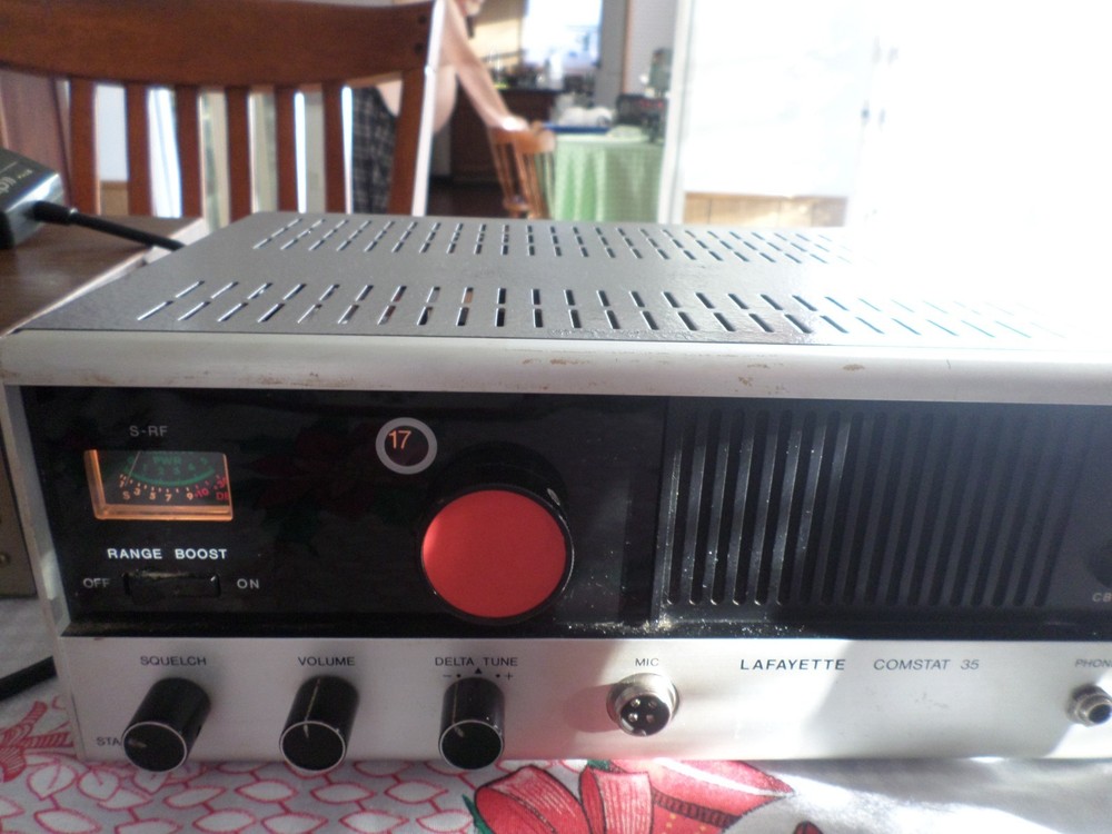 VERY NICE Lafayette Comstat 35 CB Radio