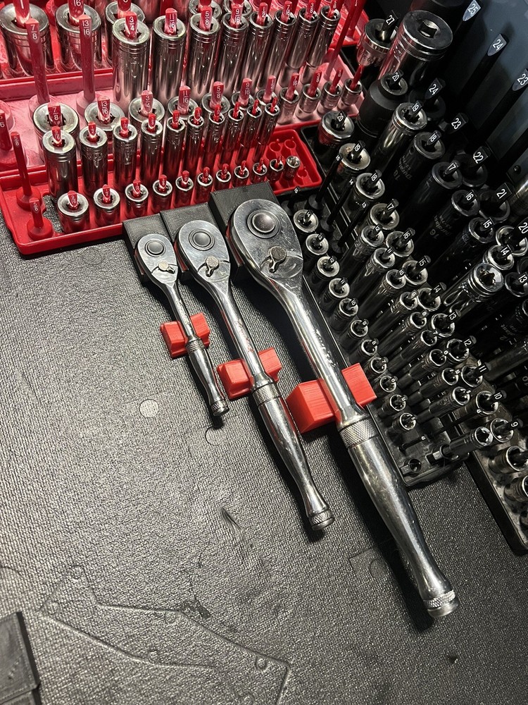 Magnetic Base Ratchet Organizer