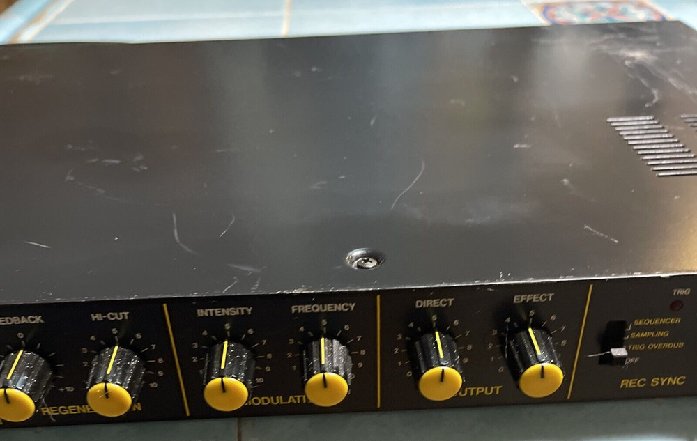 Korg SDD-1000 Digital Delay Effect Signal Processor Rackmount Works Ships Free