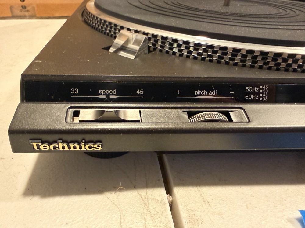Technics SL-BD22 (k) Semi-Automatic Turntable