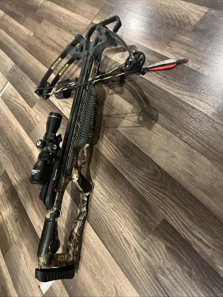 barnett raptor fx3 crossbow with a pull back device in good condition