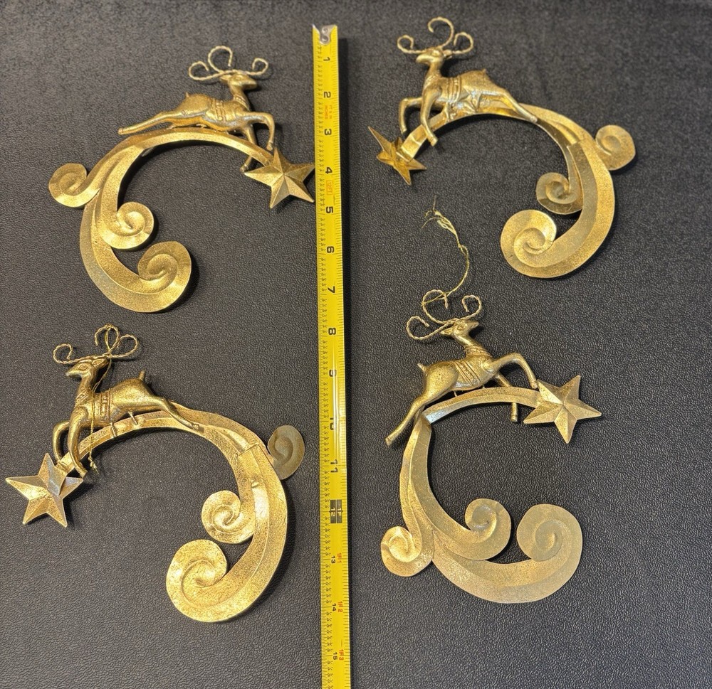 4 Gold Reindeer Decoration