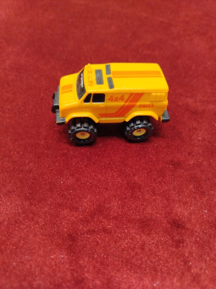 Stomper McDonald’s 4x4 Chevy Van Yellow Loose
