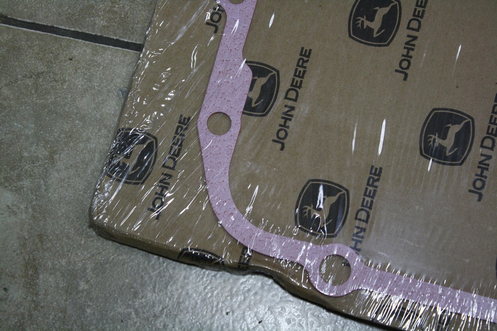 JOHN DEERE R532464 GASKET