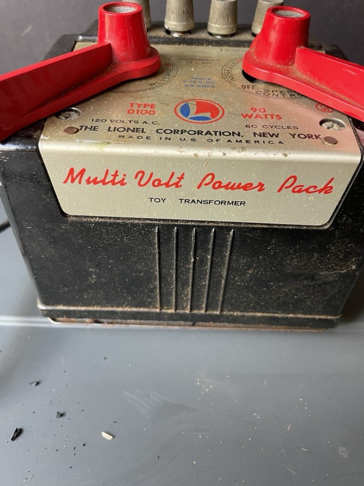 LIONEL POSTWAR #1044 - 90 WATT TRANSFORMER
