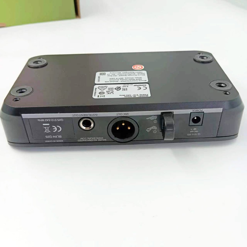 BLX14/PGA31 Wireless Headworn Microphone System HEADSET SYSTEM W/PGA31