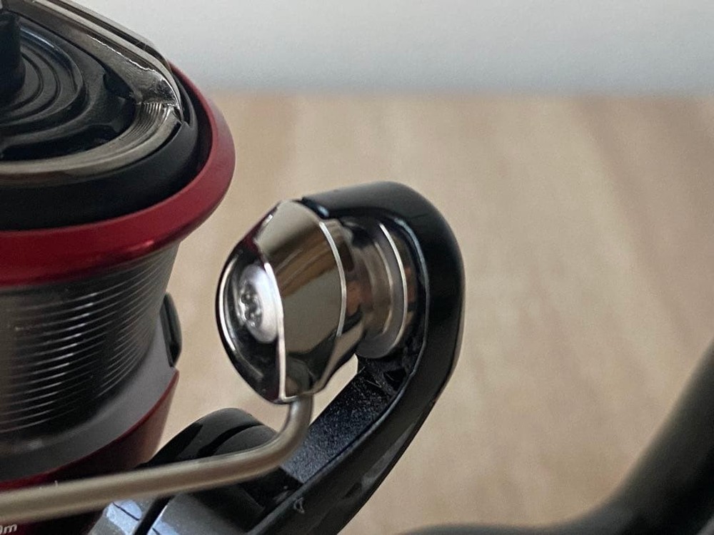 DAIWA 23 Regalis LT2000SP Spinning Reel Custom SLP Spool Handle Authentic