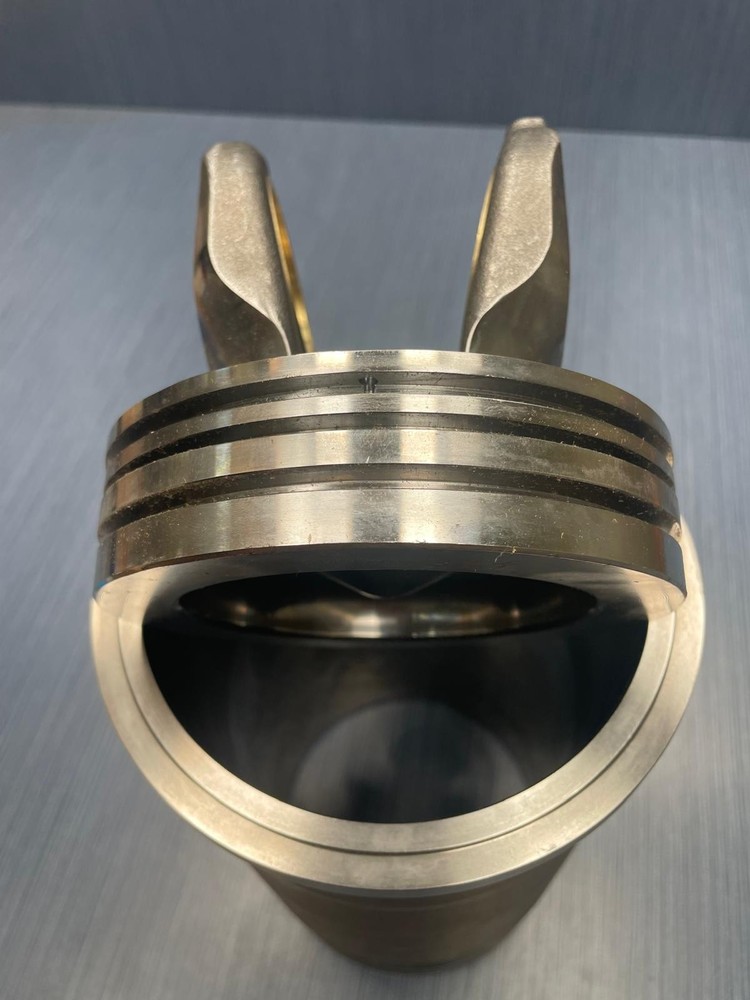 Interstate-McBee Replacement Piston & Cylinder Caterpillar 3406E/C15/C16 Engine
