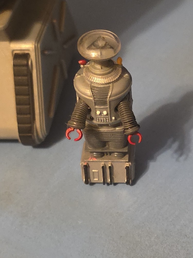 Talking Lost in Space Robot