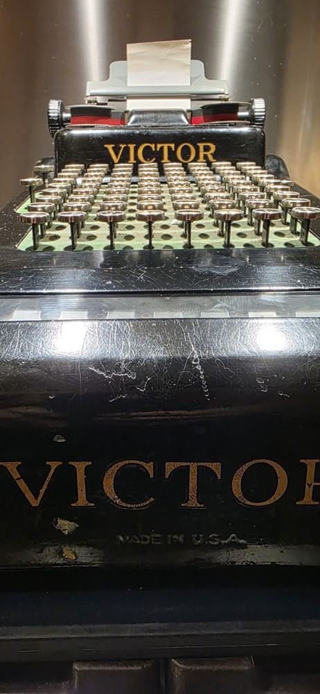 Victor Series 2 200/210 Adding Machine. Solid!