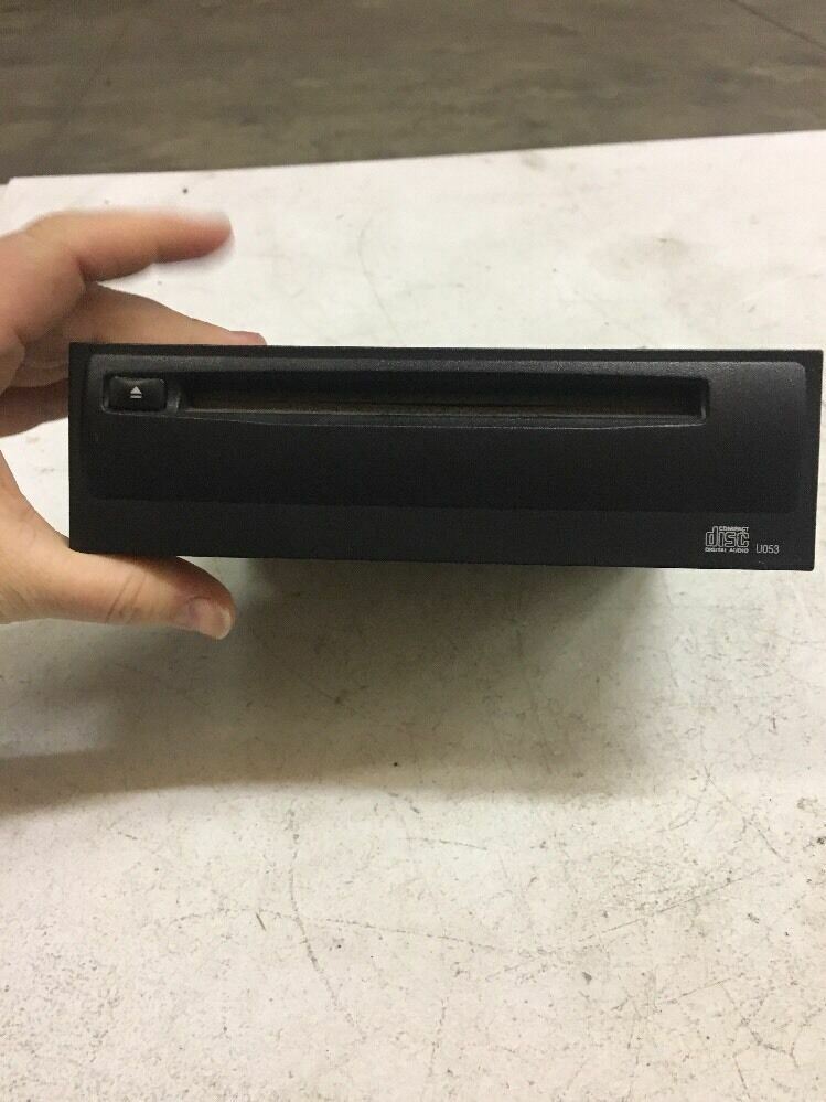 2000 Mitsubishi Eclipse CD Changer OEM