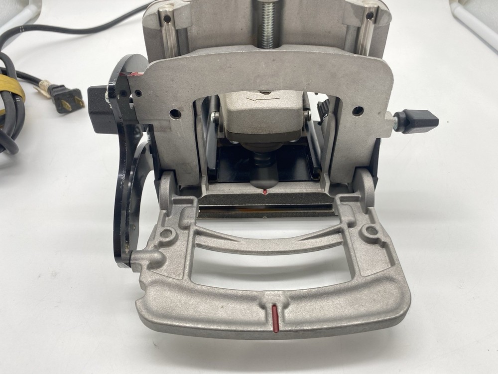 Porter Cable 557 Biscuit Plate Joiner w/Carrying Case