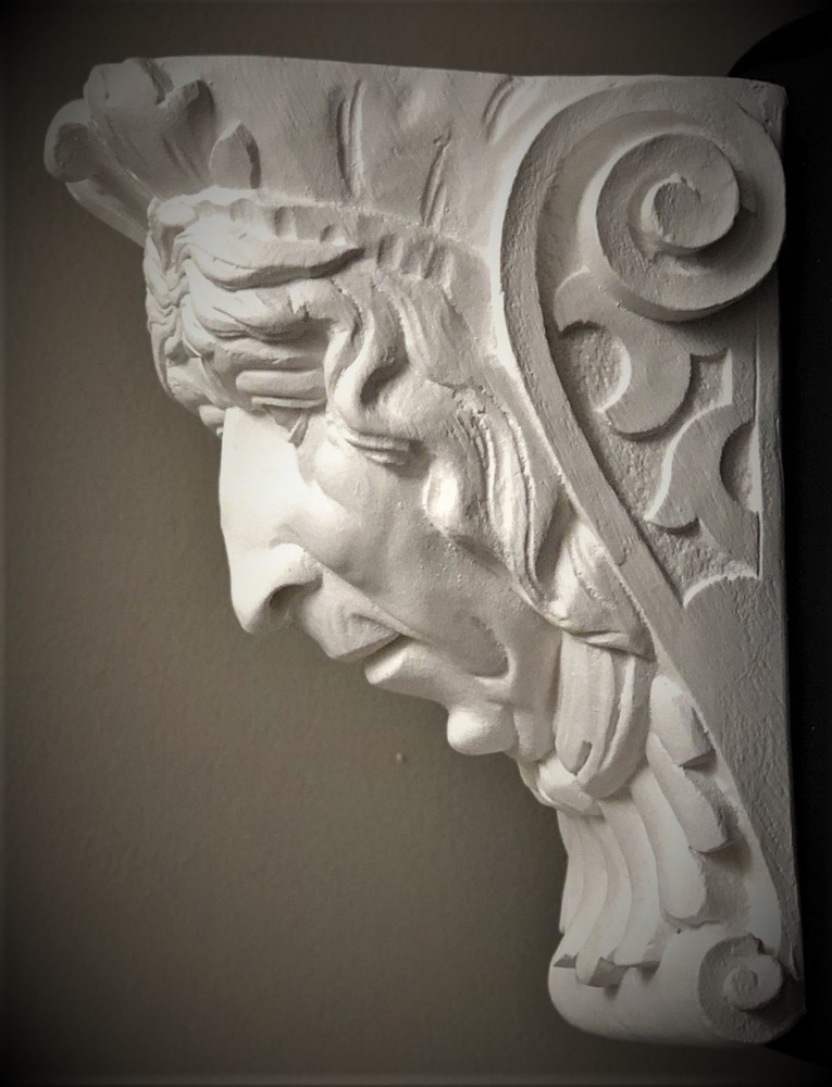 OLD LADY WALL CORBEL BRACKET SHELF ARCHITECTURAL ACCENT HOME DECOR