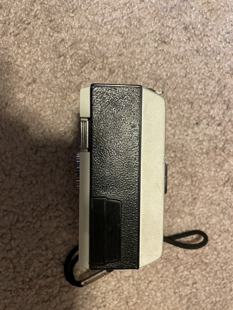 KODAK Instamatic 100 Camera Has Hand Strap And Bulbs Clean Unit UNTESTED