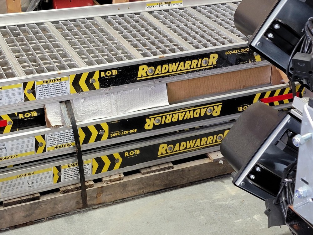 ROADWARRIOR 8FT WALK RAMP