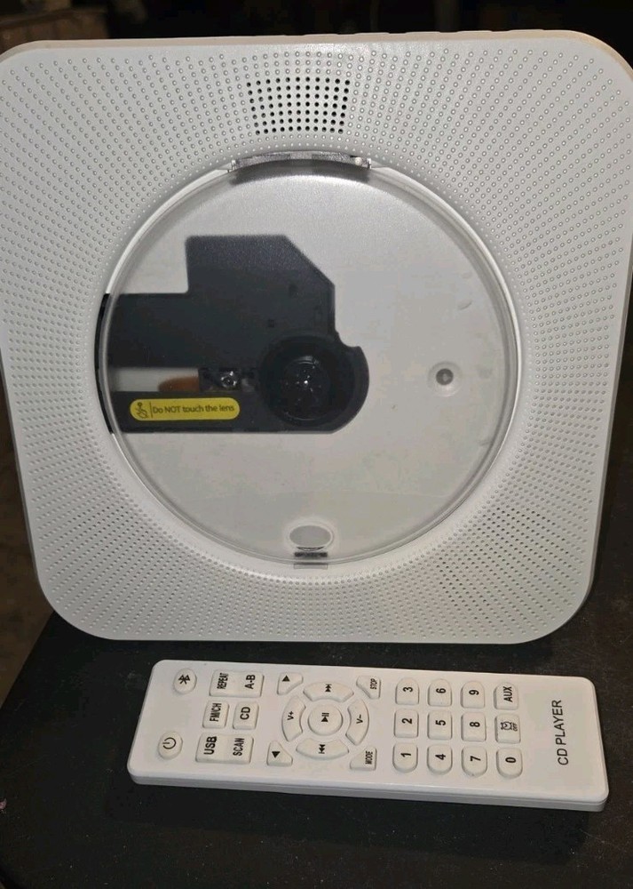 CD Player w/ USB Playback, Built In Speaker/Aux Out+Remote (USB Type-C Powered)