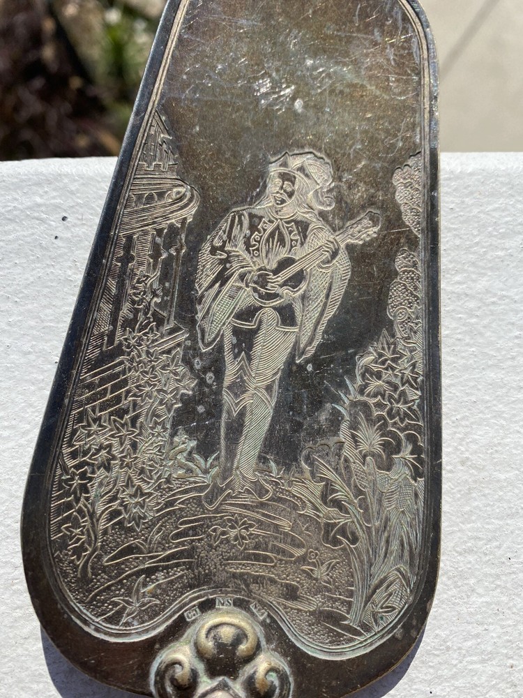 Nice Vintage Ornate Bard With Lute Patterned Silverplate Pie Server 12"
