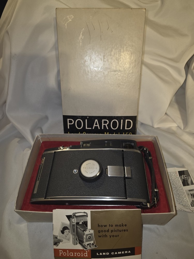 Polaroid Land Camera  Model 150 With Box