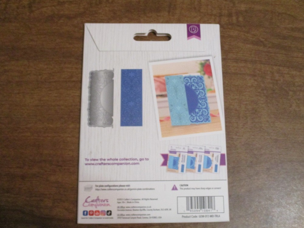 GEMINI EMBOSSING FOLDER AND DIES TRADITIAL LACE