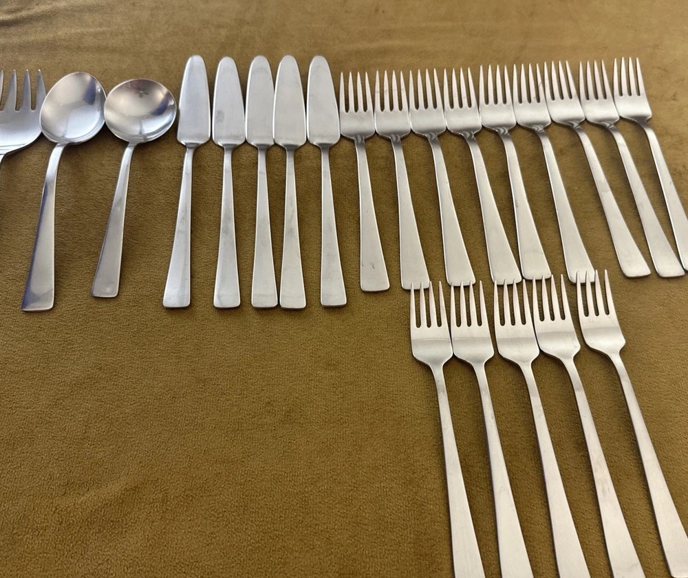 SV Roster Sweden Stal Pattern Stainless Flatware Set 22 Pieces W/ Serving