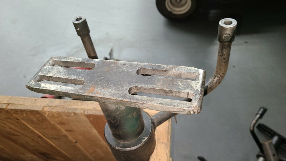 ENGINE STAND HEAD ASSORTED DESIGNS TO MOUNT