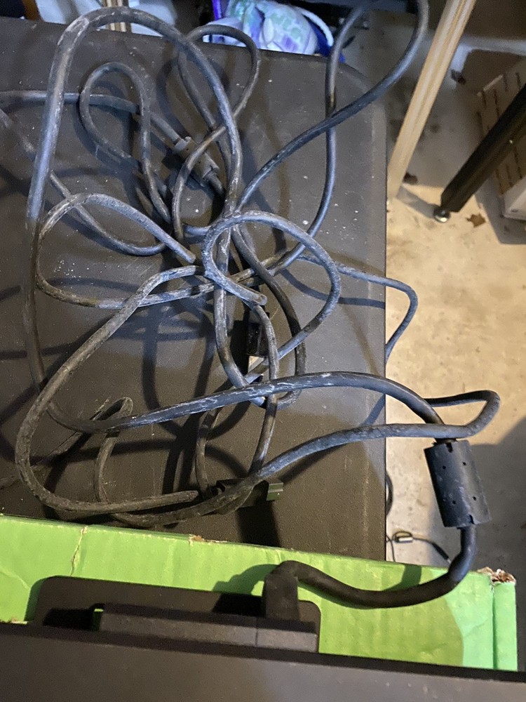 Microsoft Xbox One Kinect Sensor lot of 2 untested