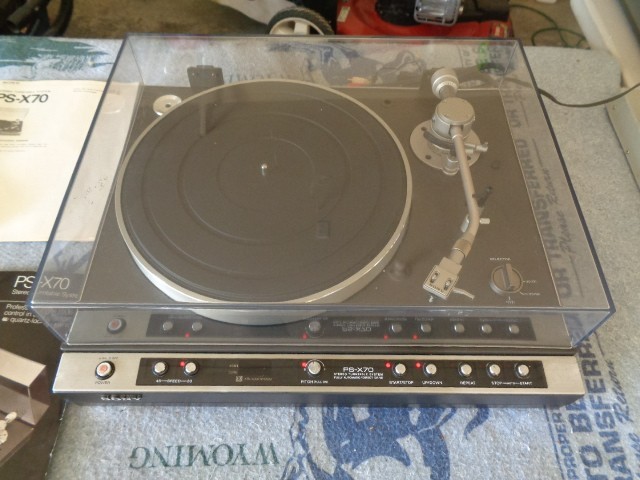 Sony PS - X70 Audio Stereo Turntable System
