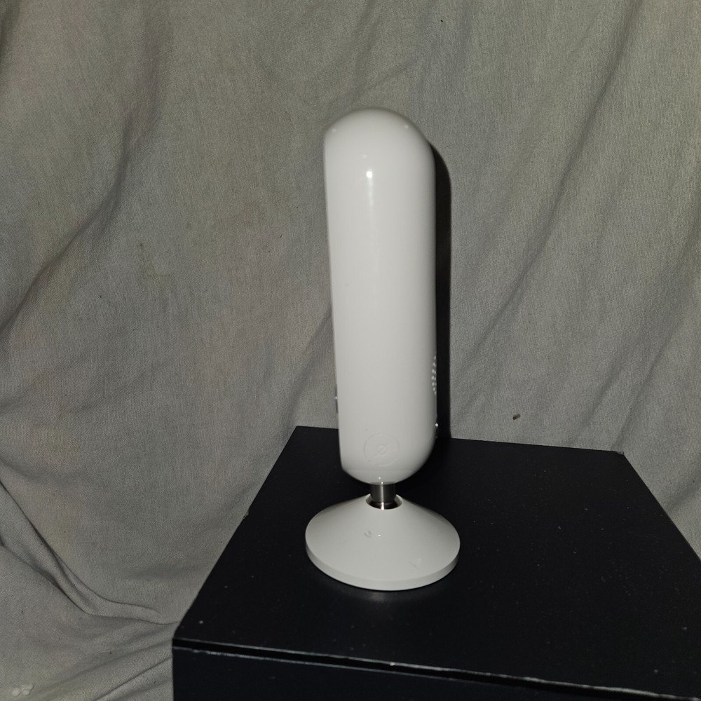 Echo Look | Hands-Free Camera and Style Assistant with Alexa