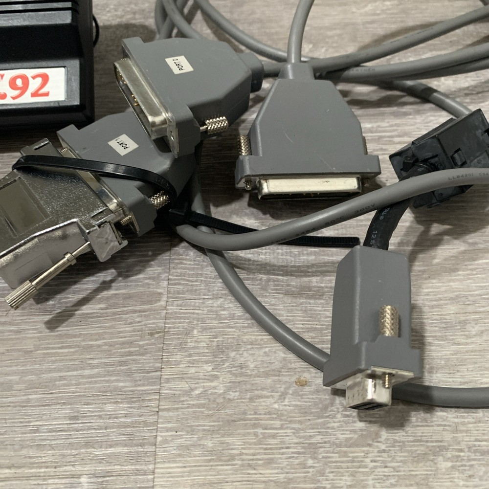 US Robotic Corp. 5686G V92 External Faxmodem With Cables