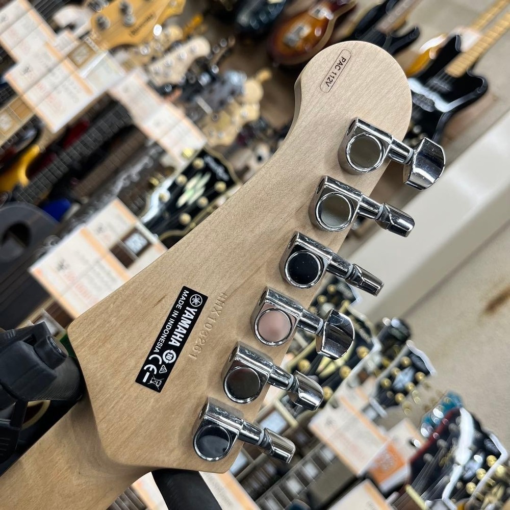 YAMAHA PAC112V Silver with Coil Tap