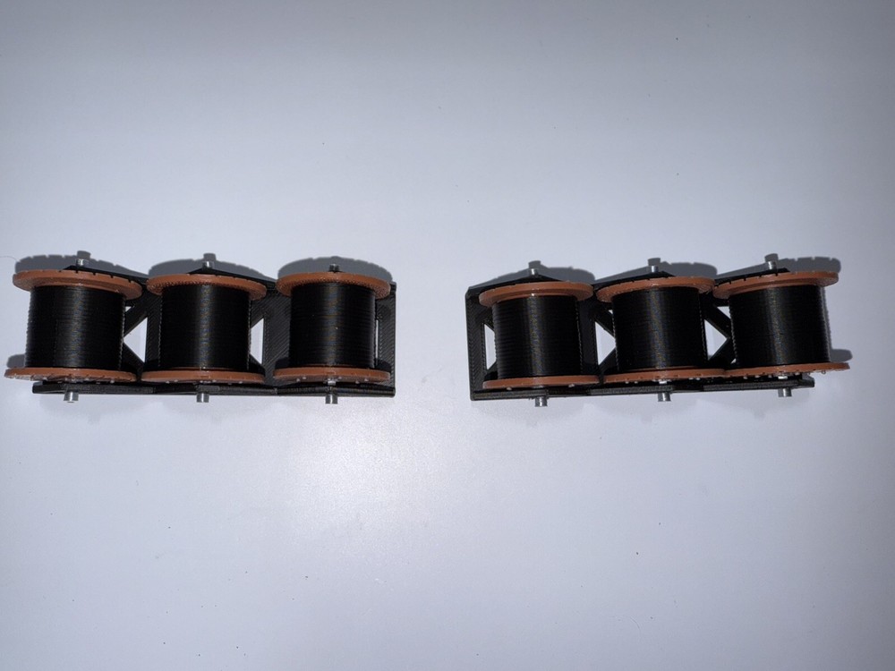 1:87 HO Scale Black Wire Spool Load/Decor 2pk