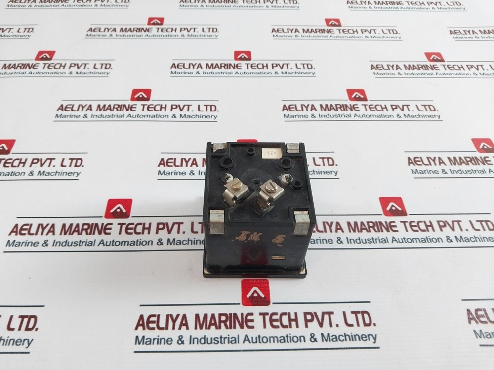 57-63 Hz Frequency meter 100V