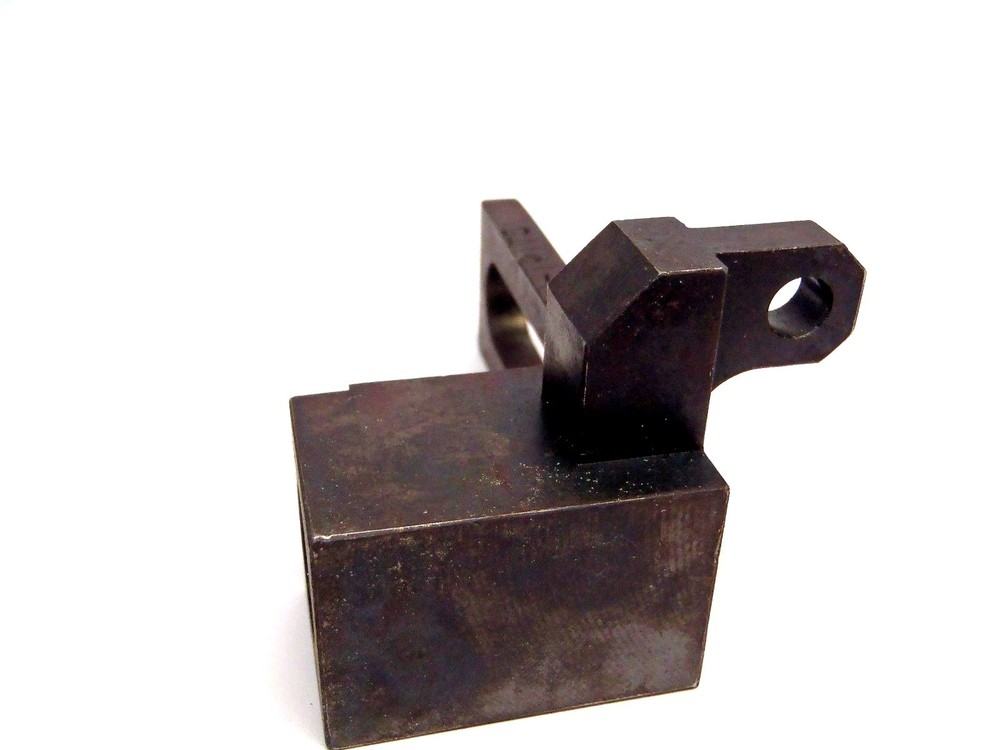 BCDY 344-10175L Coated Bail Lock Mount 3x1"