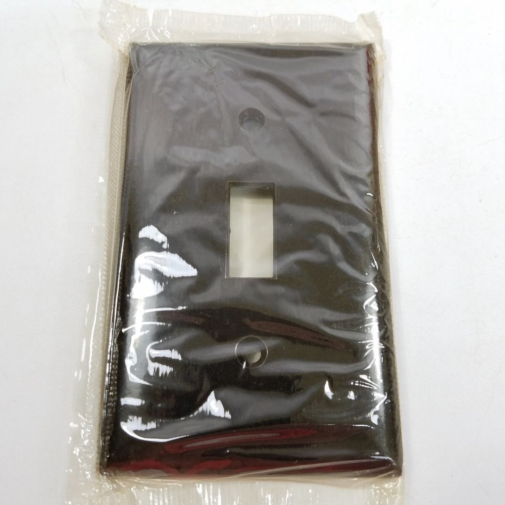 Vtg Bakelite Wall Plate Smooth Brown One Gang Toggle Switch Deep StaKleen