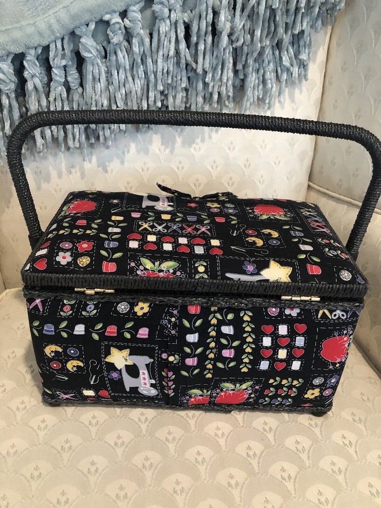Vtg Sewing Basket