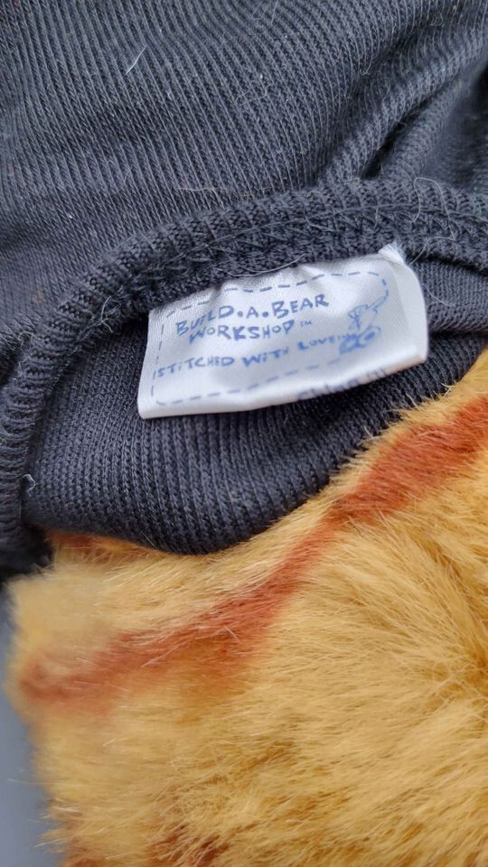 1997 Retired Dressed Chicks Rule Button Build A Bear Tabby Striped Cat 16"