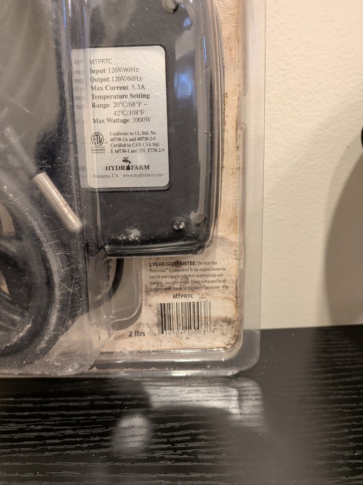 New Hydrofarm Jump Start Digital Temperature Controller for Heat Mats
