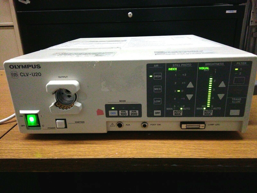 Olympus CLV-U20 Evis Universal Light Source (L2/C2)