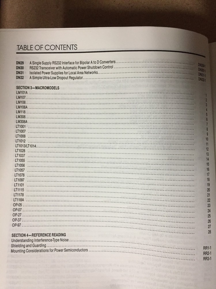 Data Book = Linear Technology 6 Volume Data /Applications Library - 1990's = Lot
