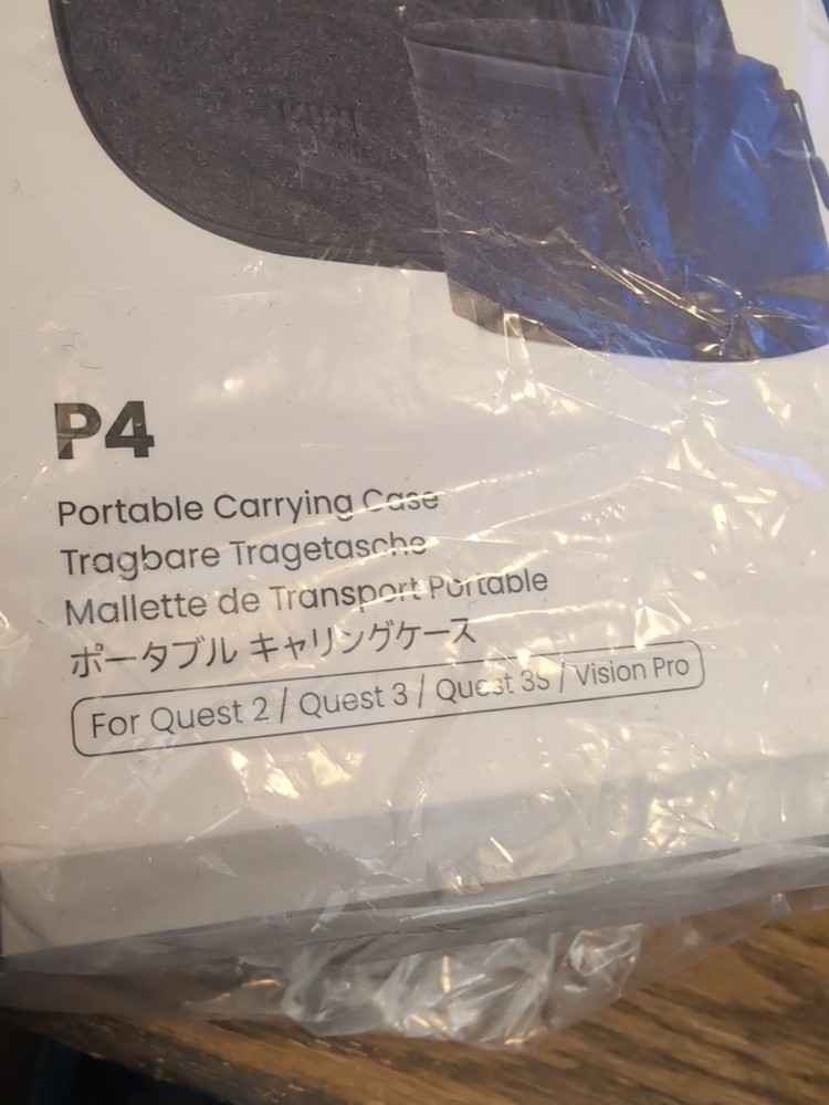 Kiwi Design P4 Portable Carrying Case
