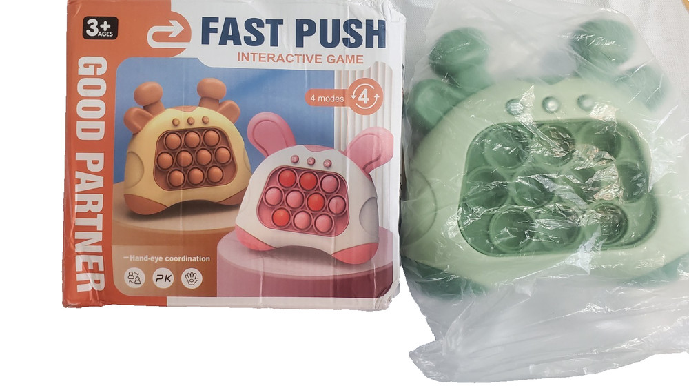 Fast Push Interactive Kids Game 3+ Green New Open Box