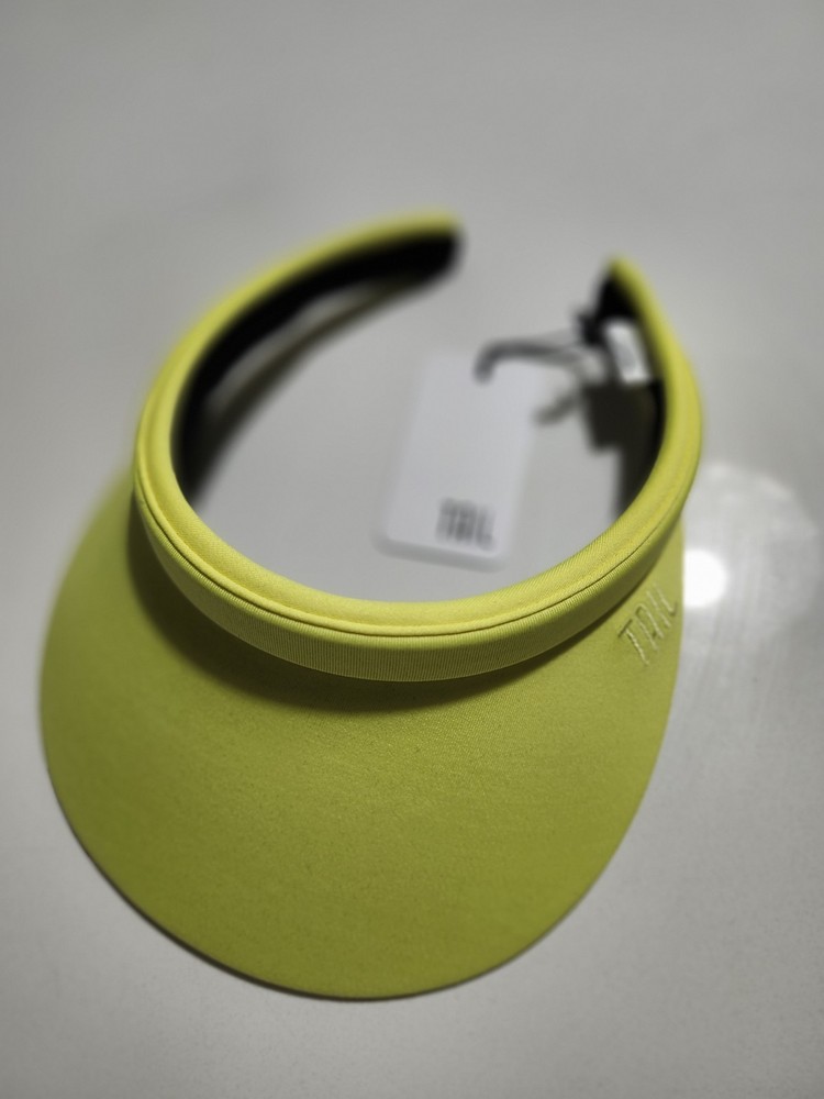 Tail Golf, Ladies Visor, BNWT,  Yellow