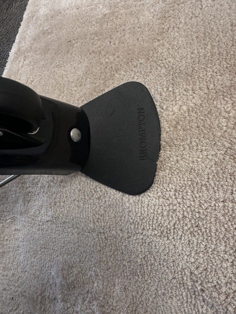 Brompton L version BLACK Rear fender Mudguard with struts, flap and roller