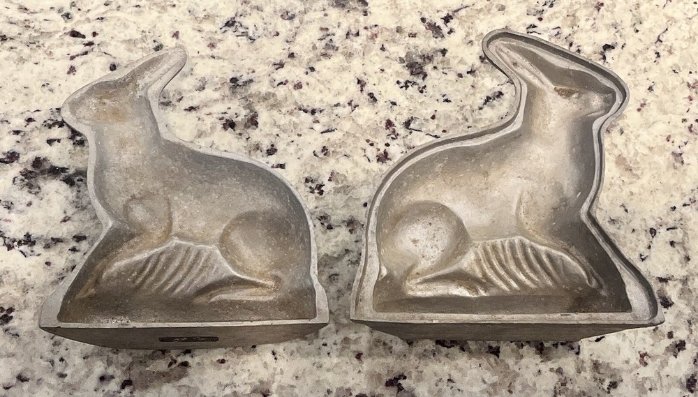 Vintage Cast Aluminum Rabbit Easter Bunny Chocolate Candy Mold