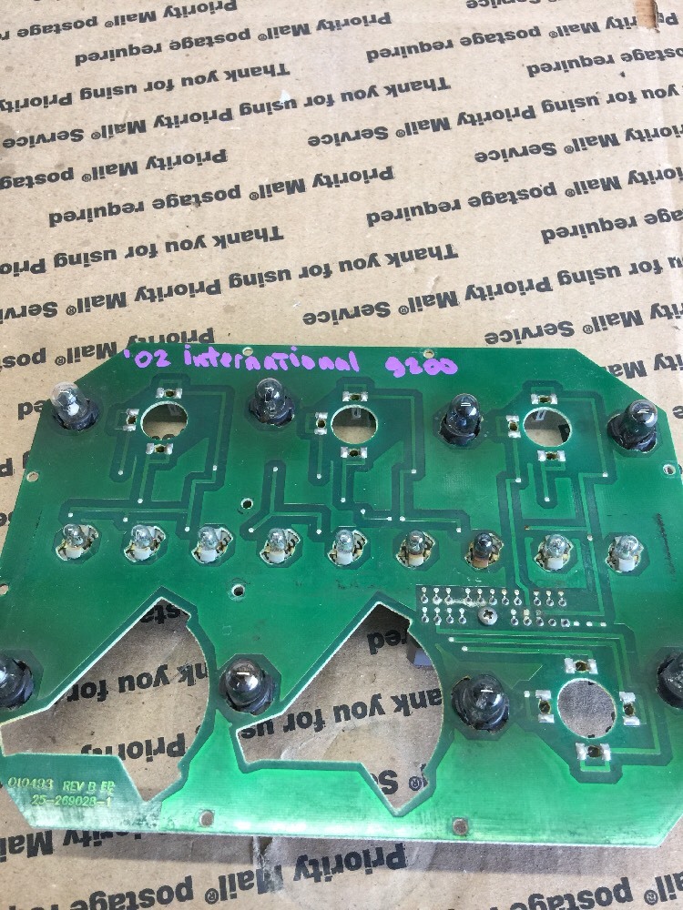 2002 INTERNATIONAL 9200 DASH PANEL GAUGE BOARD LIGHT CONTROL